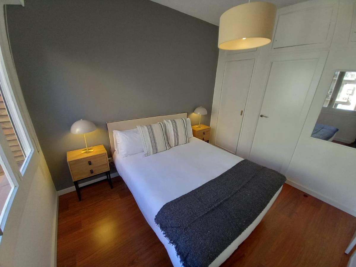 Live Like A Local In Bcn Apartment บาร์เซโลนา ภายนอก รูปภาพ